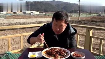 八鹅吃瓜蜀黍,趣味横生夏日景