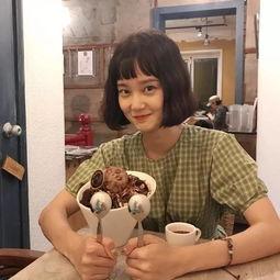 吃瓜姐姐群头像高清,揭秘吃瓜姐姐群头像背后的高清魅力