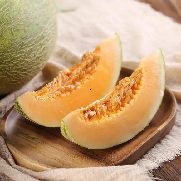 七个月可以吃西州蜜瓜吗,七个月宝宝能否享用西州蜜瓜的甜蜜滋味？