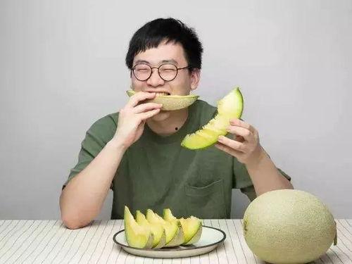 梦见吃瓜非常甜